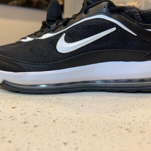 Nike AirMax AP with full AirMax sole